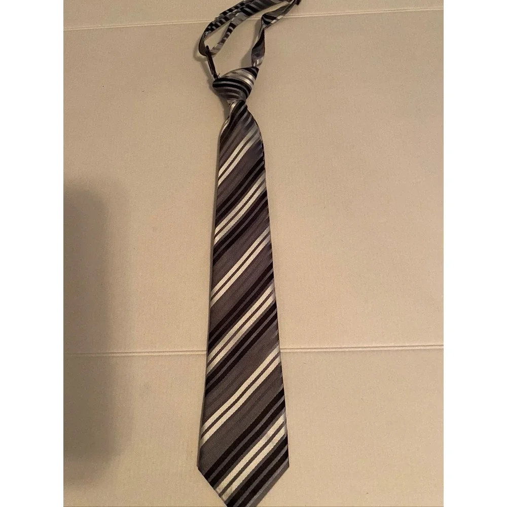 The Childrens Place Boys Grey Black White Striped Necktie Size 4-7 Formal Tie